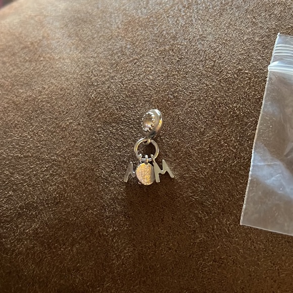 MOM charm - Picture 2 of 2